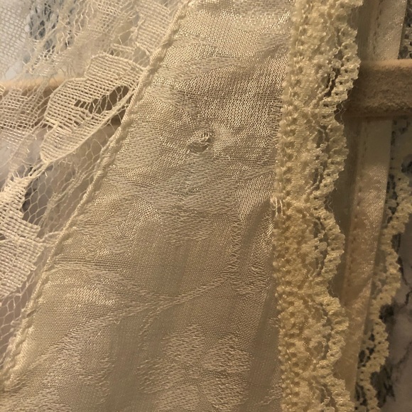Intimately by Free People Cream Lace Top M - Picture 6 of 7
